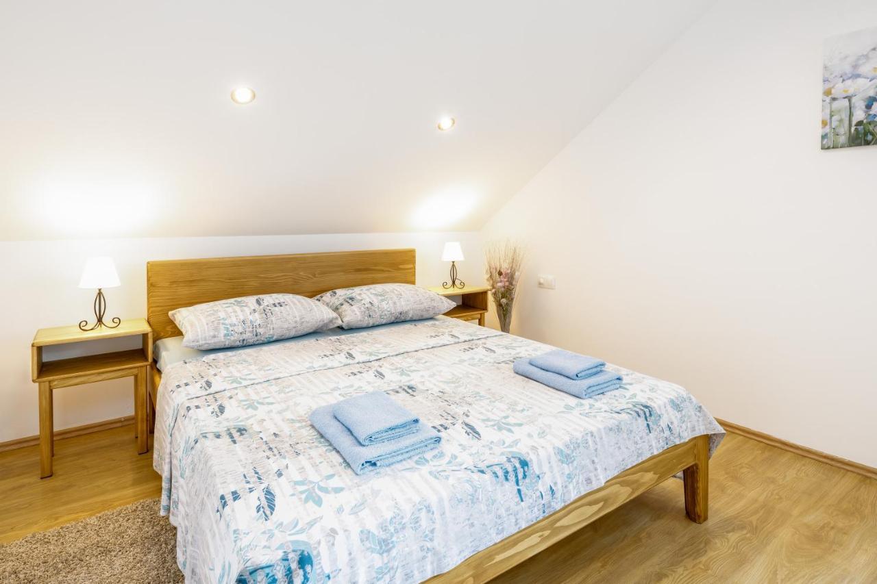 Apartman Medved Слуни Экстерьер фото