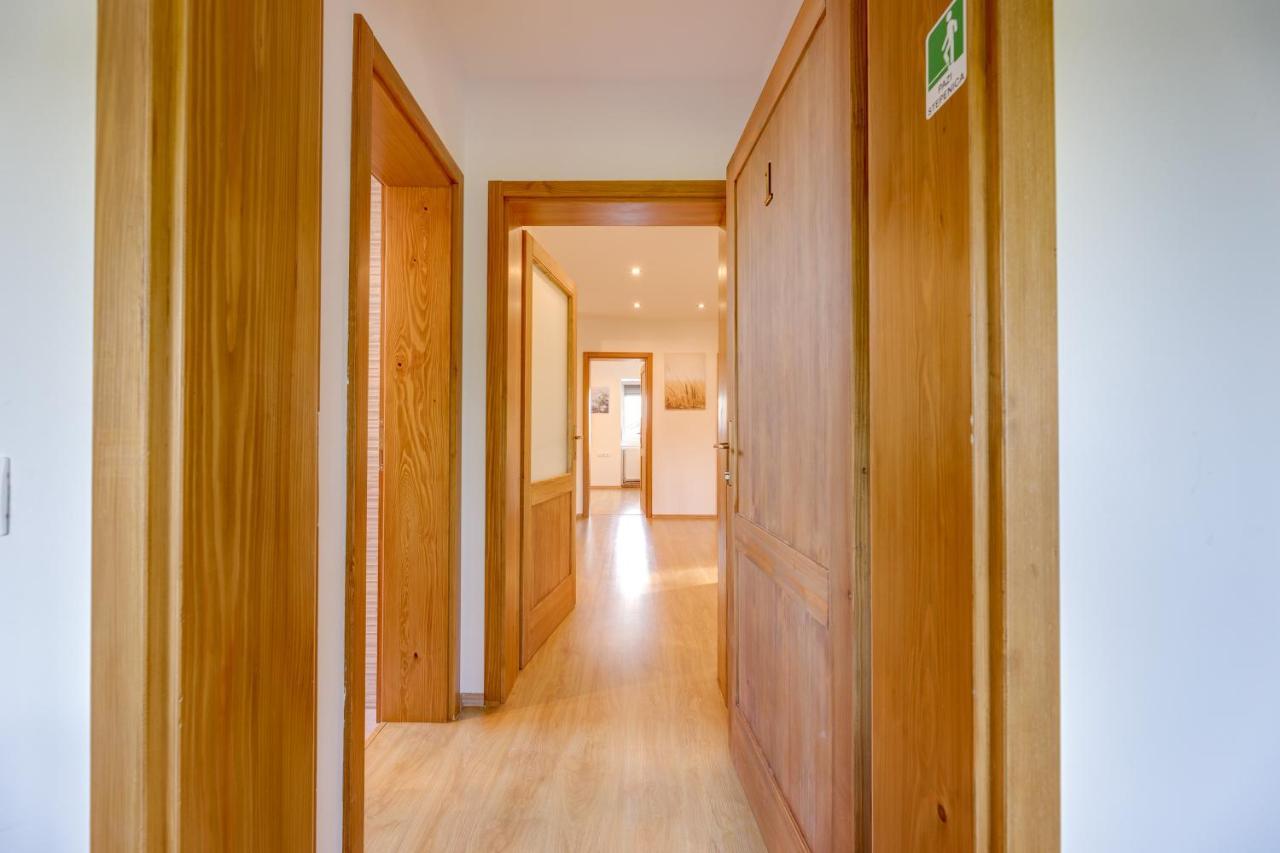 Apartman Medved Слуни Экстерьер фото