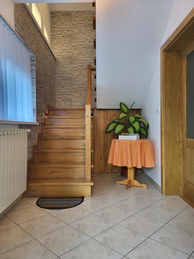 Apartman Medved Слуни Экстерьер фото